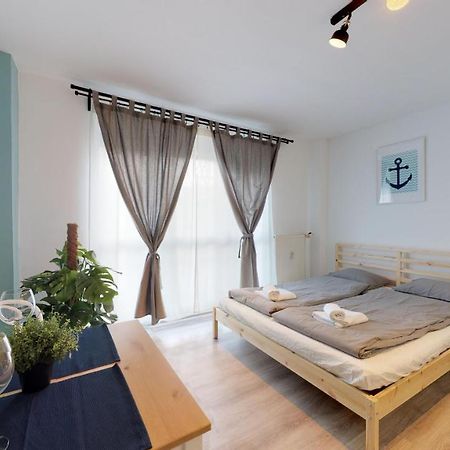 Studio Steps From Nivy & Main Bus Station บราติสลาวา ภายนอก รูปภาพ