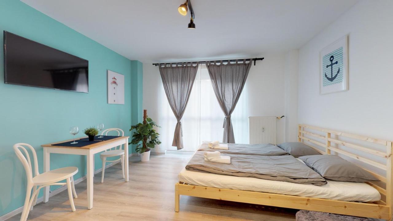 Studio Steps From Nivy & Main Bus Station บราติสลาวา ภายนอก รูปภาพ